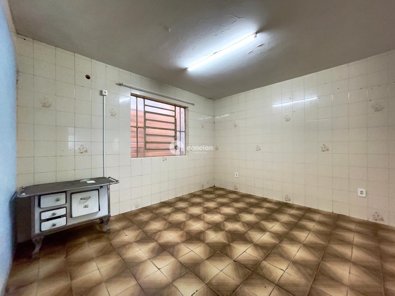 Casa para aluguel no Salgado Filho: