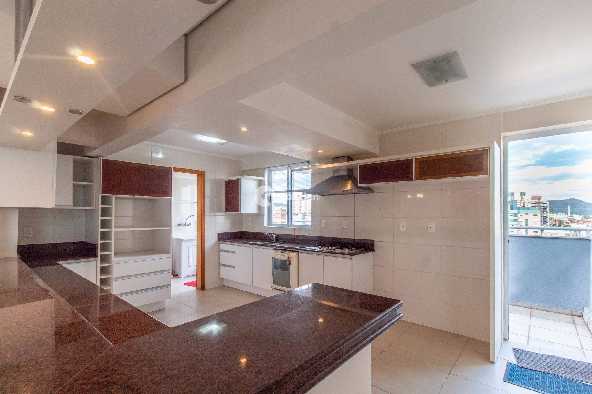 Cobertura para aluguel no Centro: 