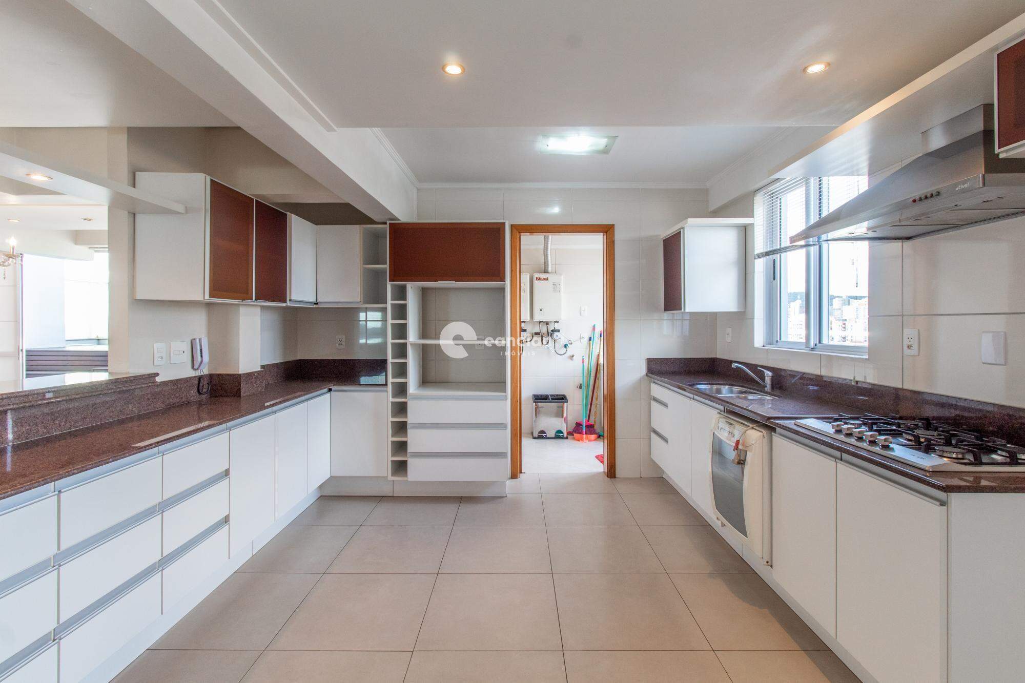 Cobertura para aluguel no Centro: 