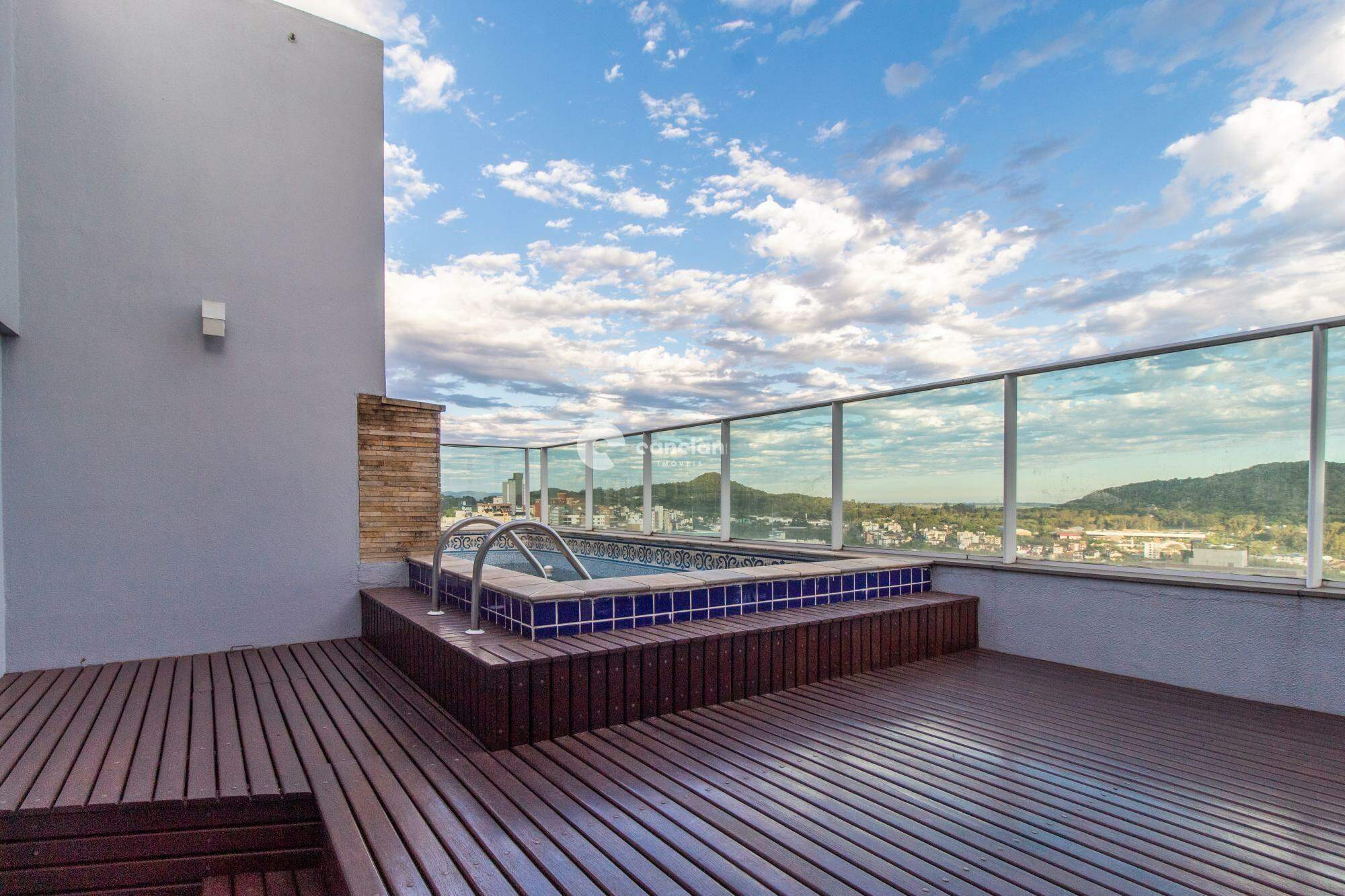 Cobertura para aluguel no Centro: 