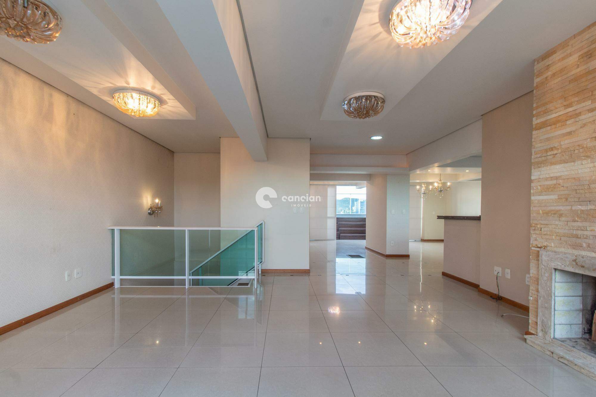 Cobertura para aluguel no Centro: 