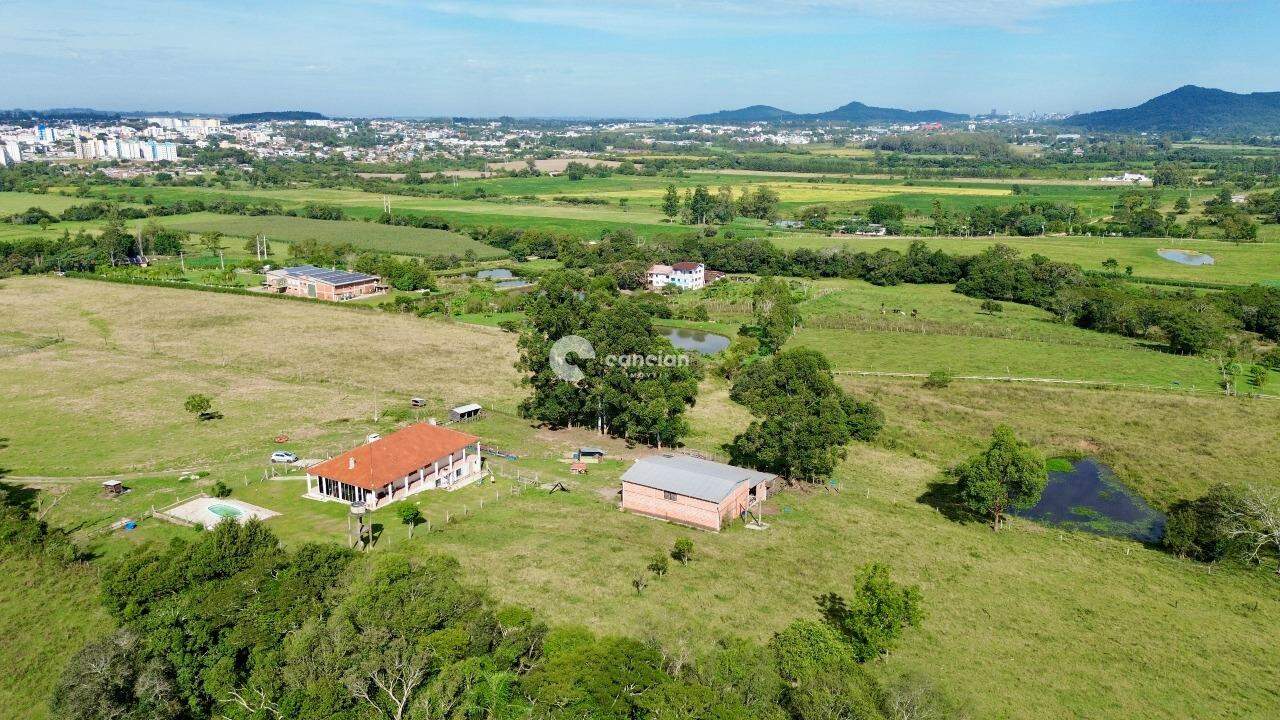 Área Rural à venda no Camobi: 