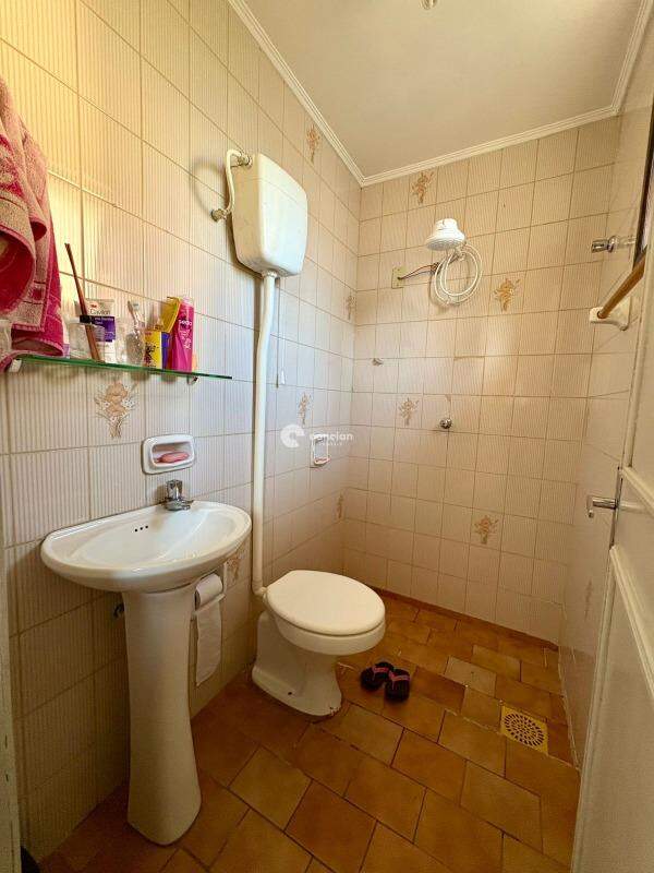 Apartamento para aluguel no Nossa Senhora de Lourdes: Banho dependência