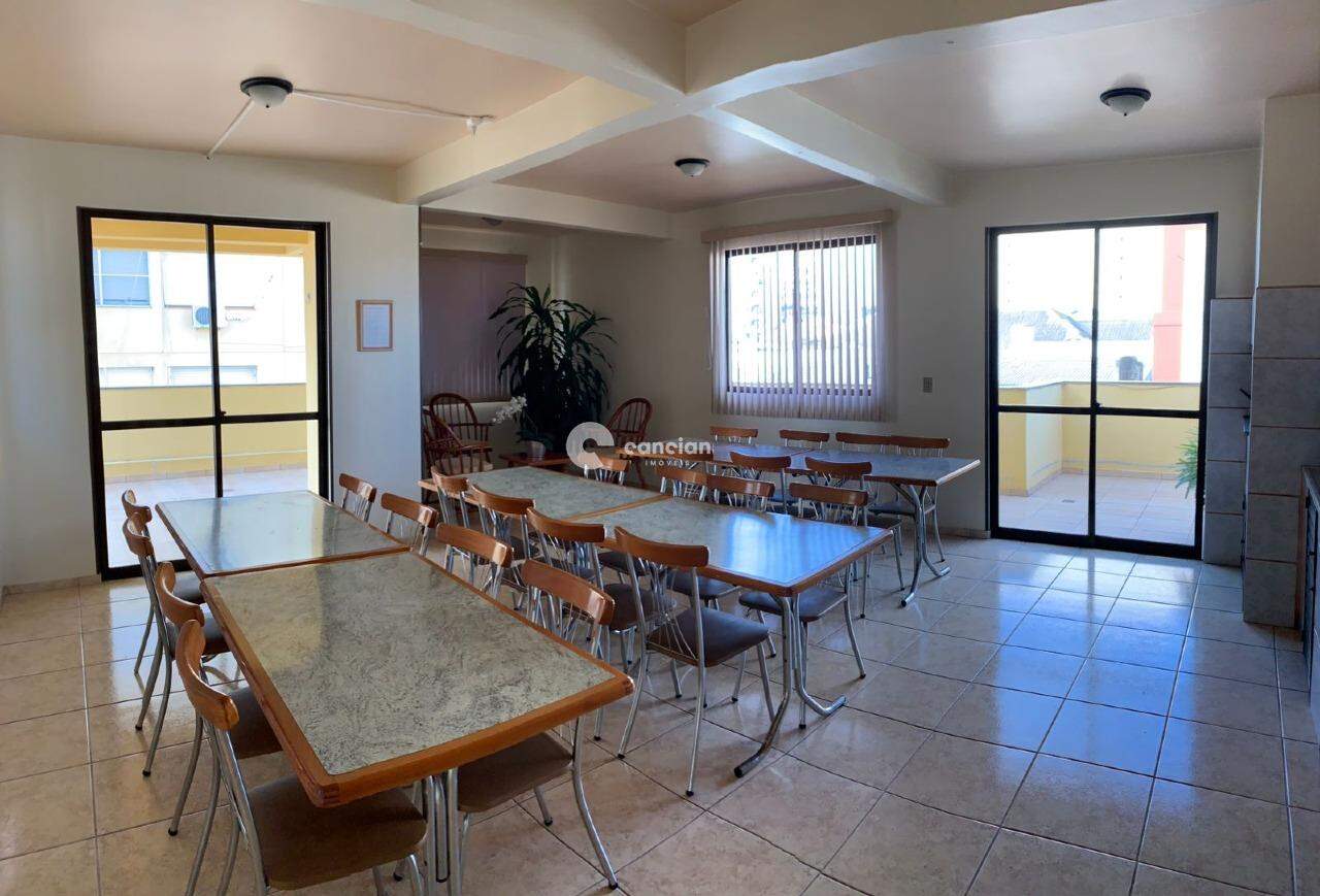 Apartamento para aluguel no Centro: 