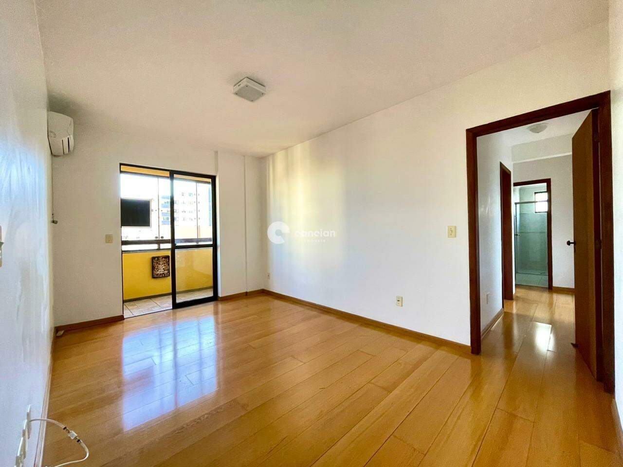 Apartamento para aluguel no Centro: 