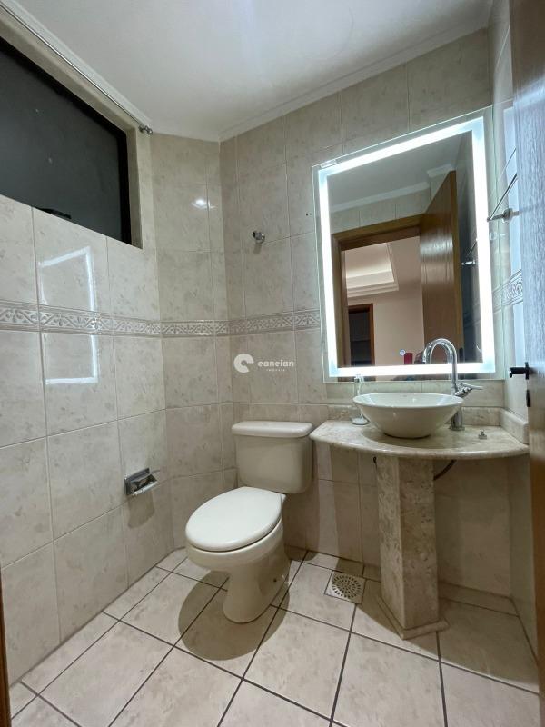 Apartamento à venda no Centro: lavabo