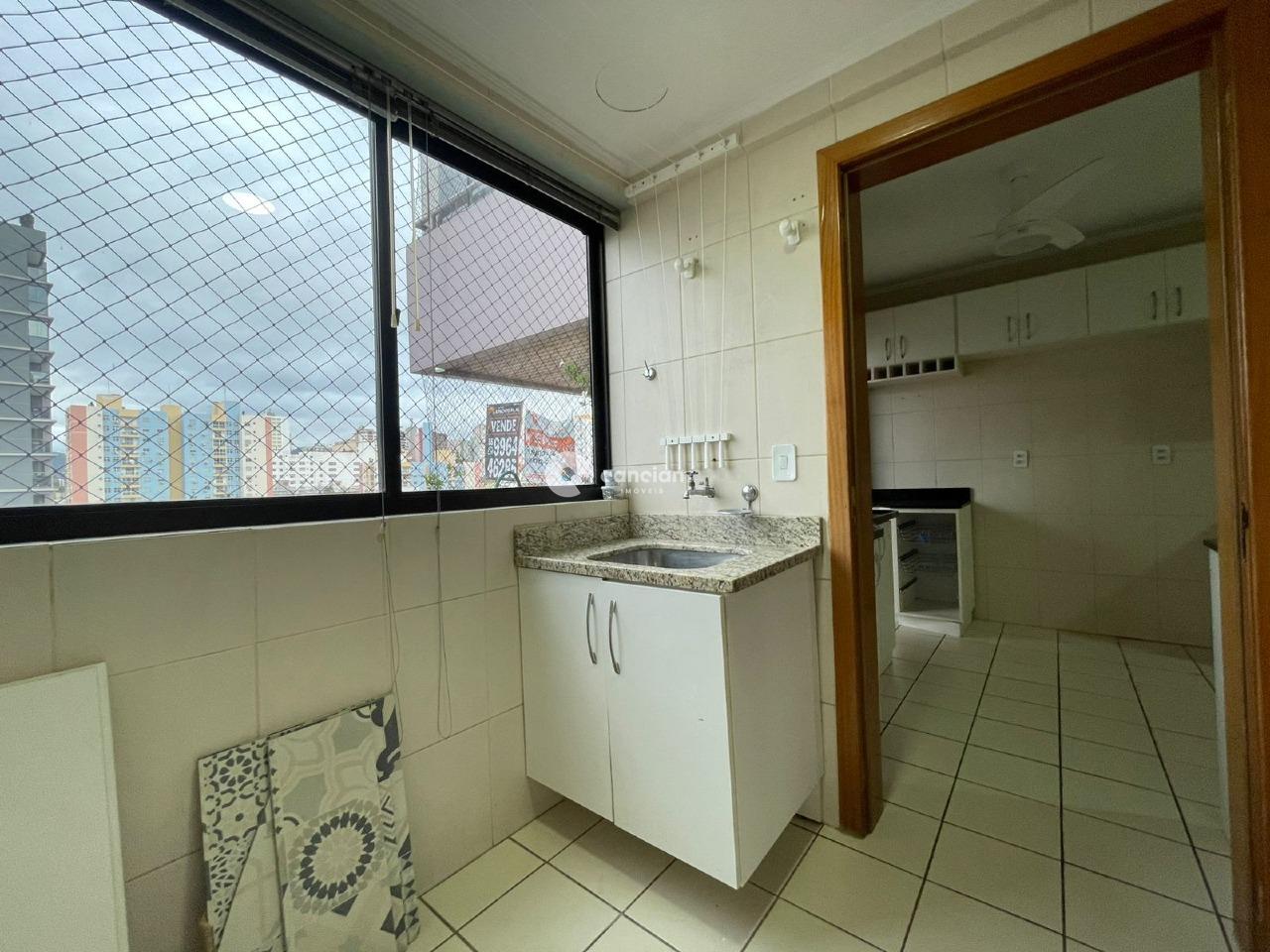 Apartamento à venda no Centro: área de serviço 2