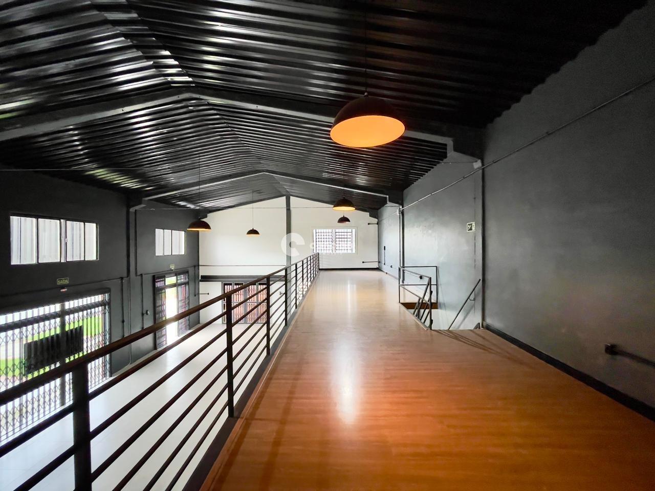 Pavilhão para aluguel no Camobi: 