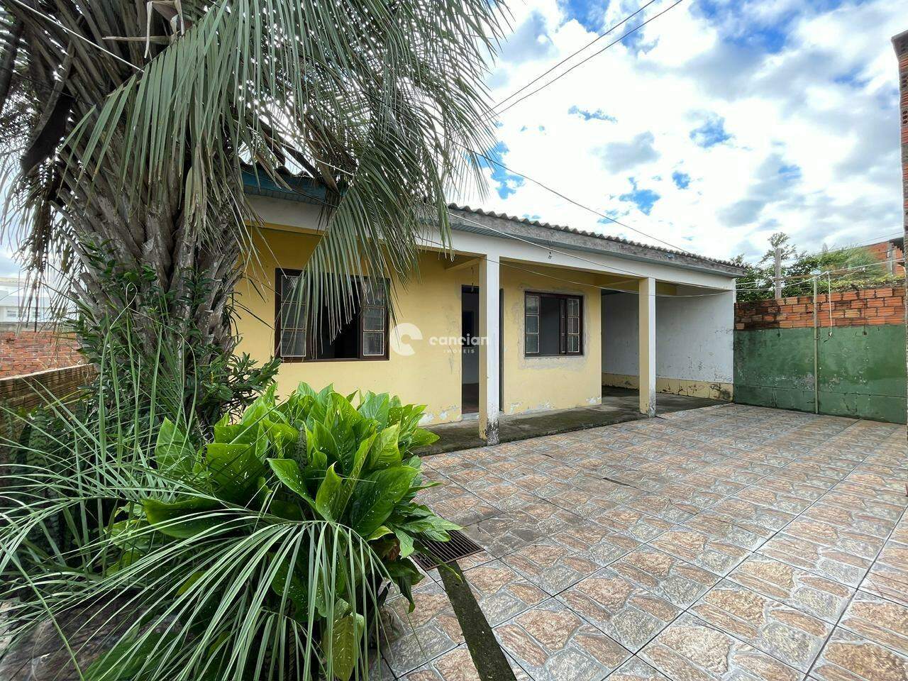 Casa à venda no Pinheiro Machado: