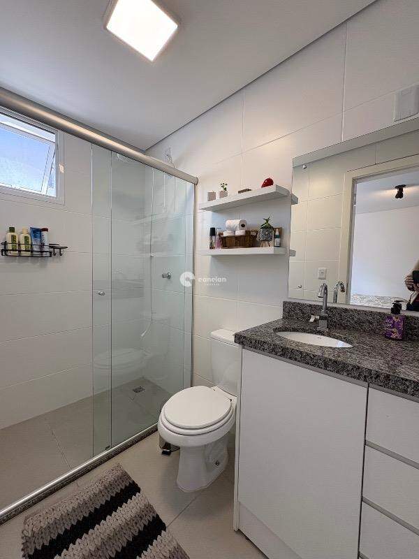 Apartamento à venda no Centro: Banheiro Suíte