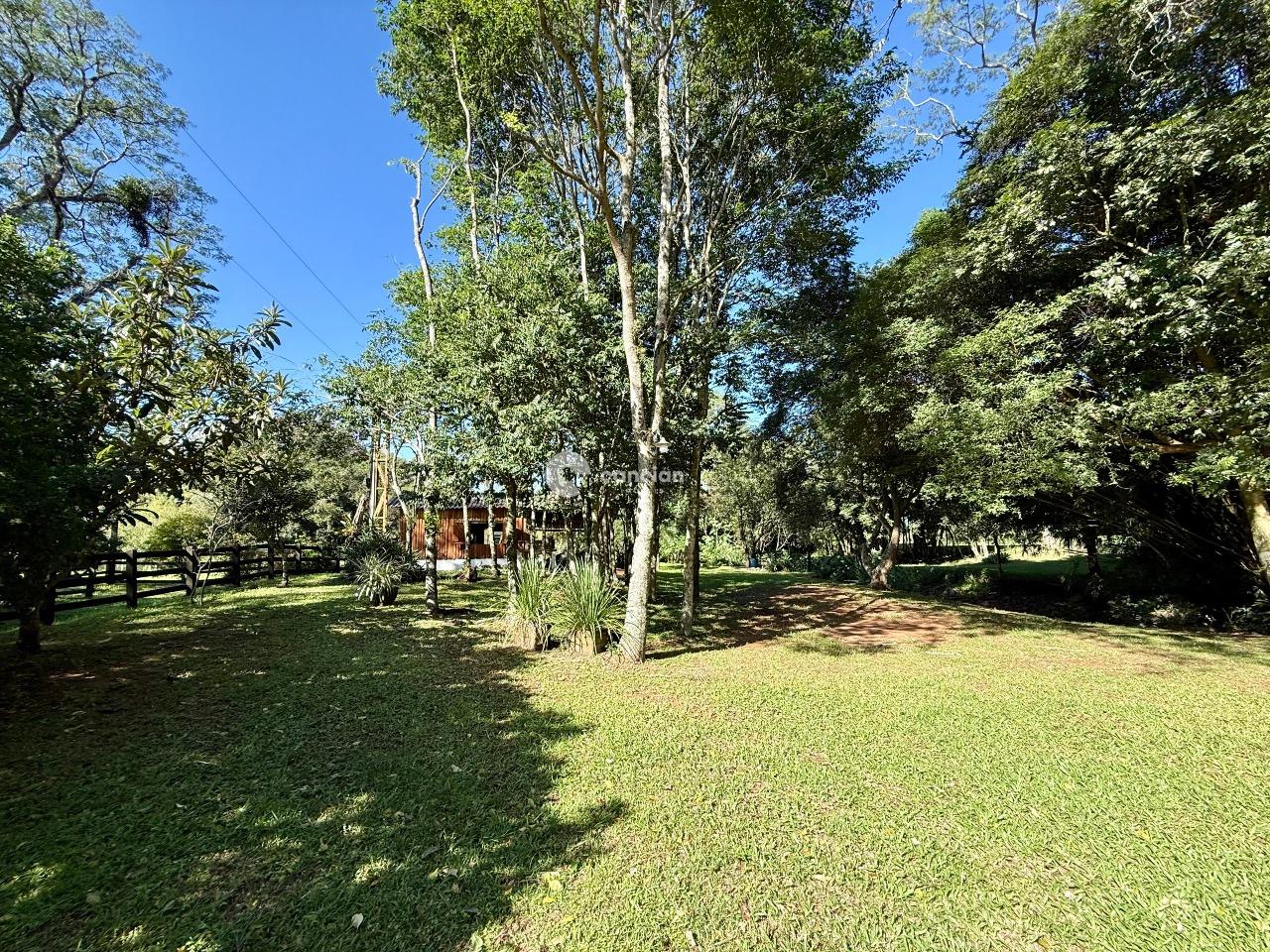 Chácara à venda no Pé de Plátano: 