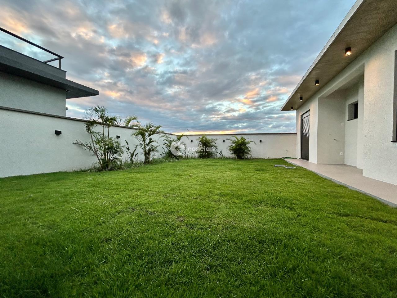 Casa de Condomínio à venda no Camobi: 