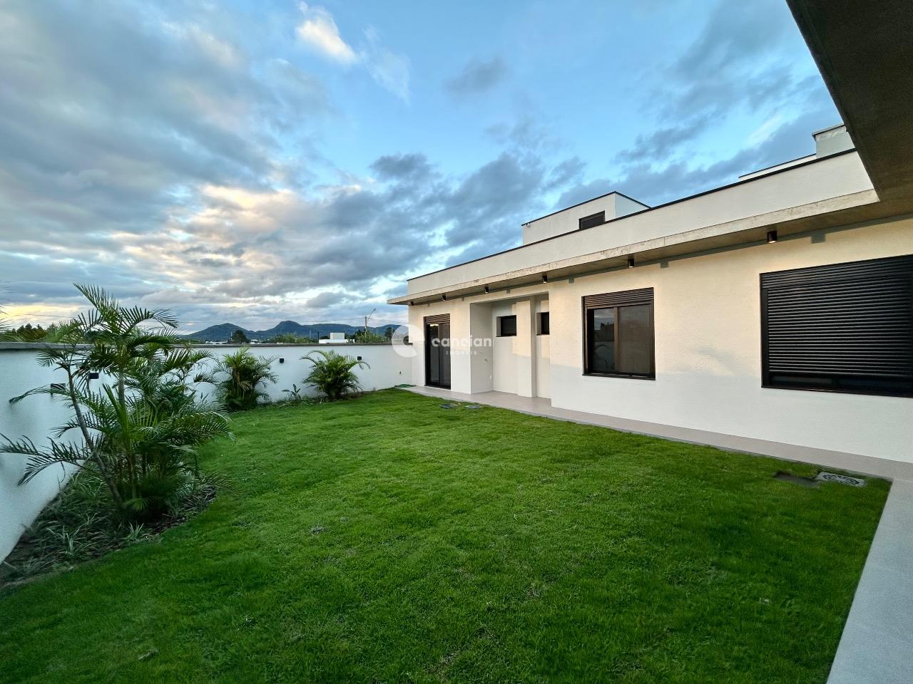 Casa de Condomínio à venda no Camobi: 