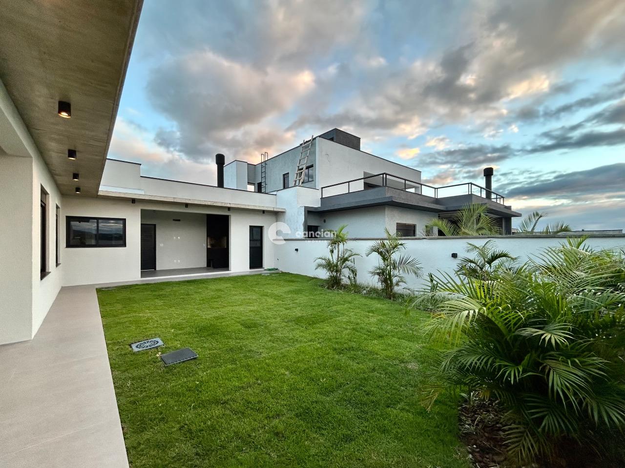 Casa de Condomínio à venda no Camobi: 