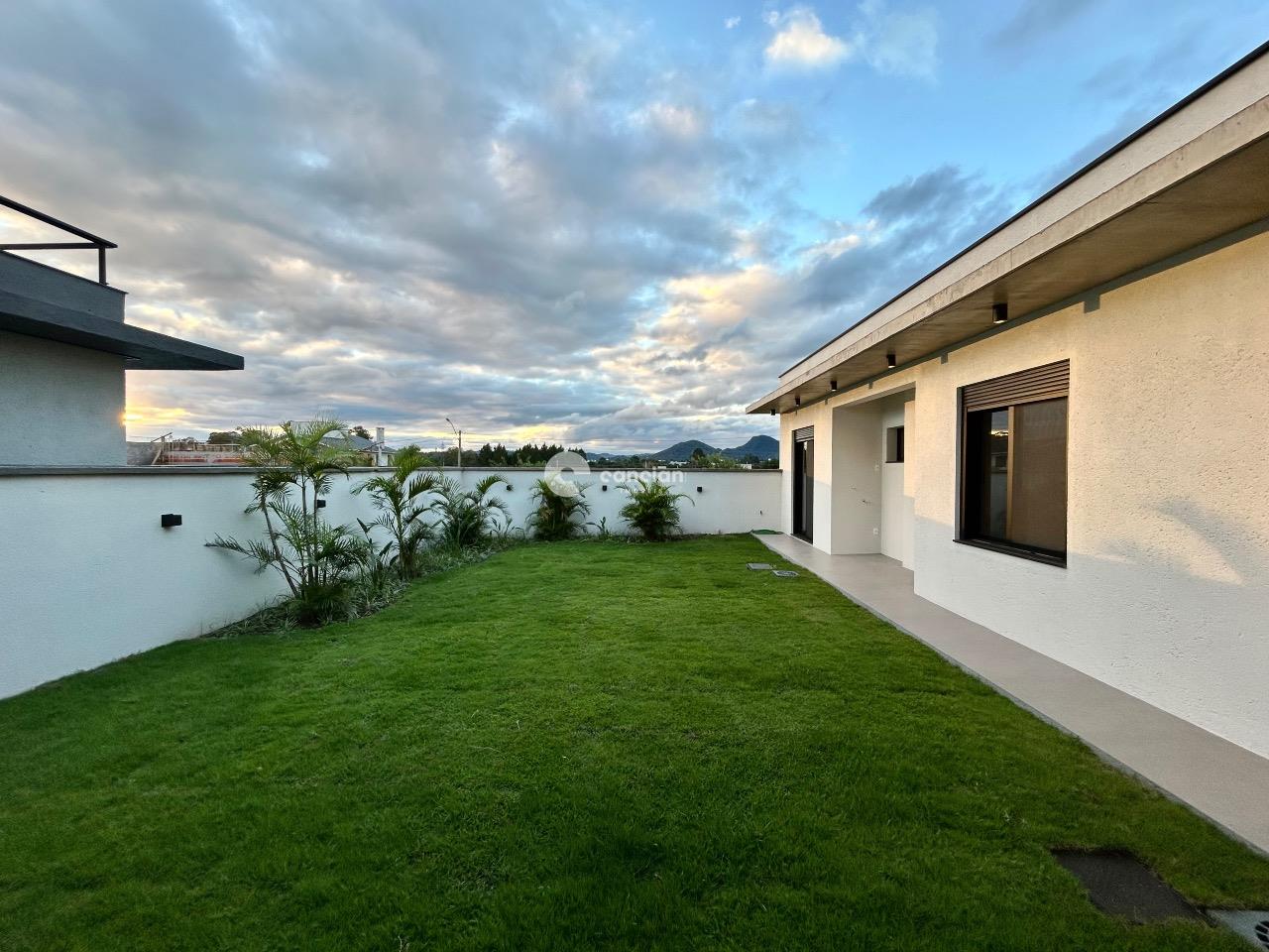 Casa de Condomínio à venda no Camobi: 