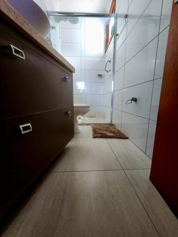 Duplex à venda no Camobi: 