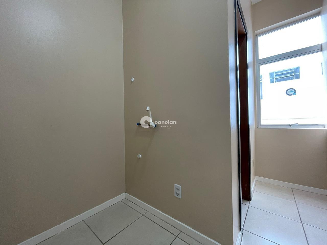 Sala Comercial para aluguel no Centro: 