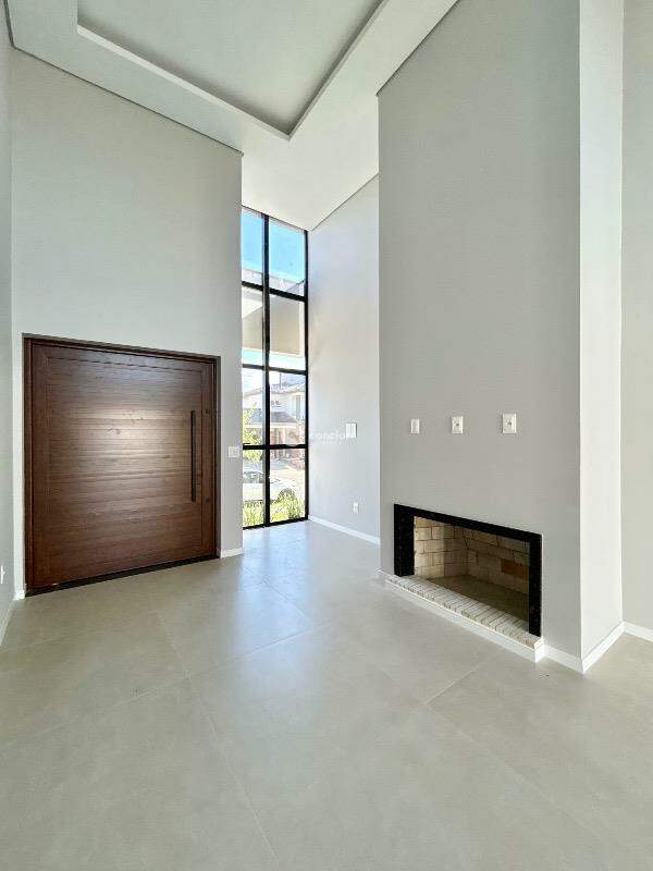 Casa de Condomínio à venda no Camobi: 