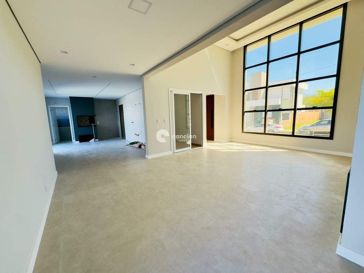 Casa de Condomínio à venda no Camobi: 