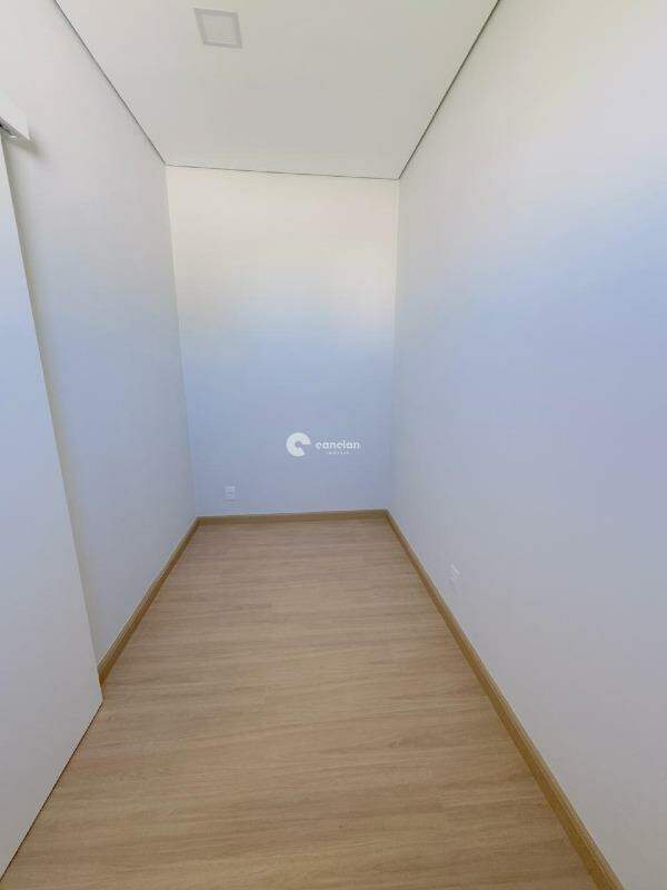 Casa de Condomínio à venda no Camobi: 