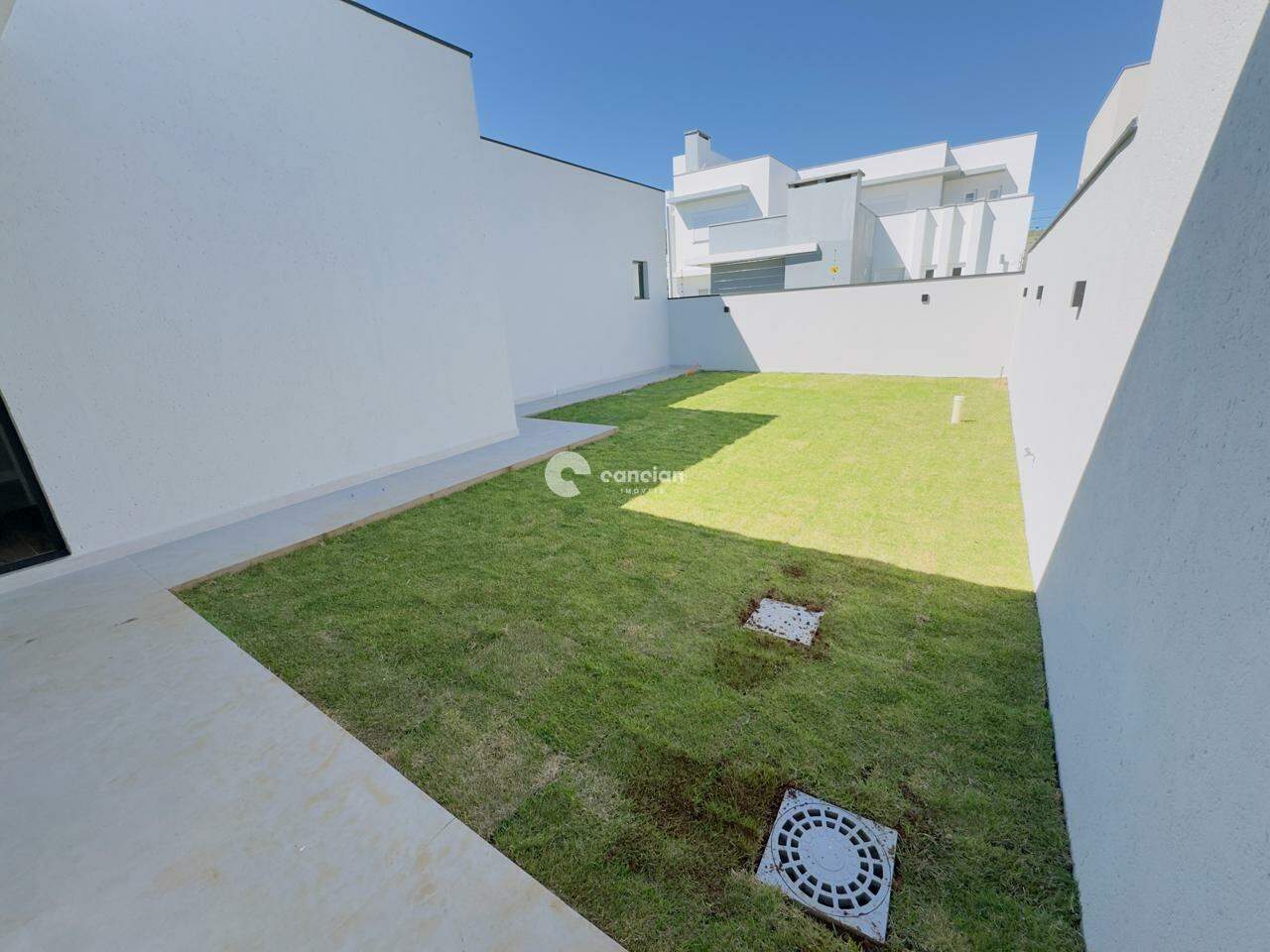 Casa de Condomínio à venda no Camobi: 