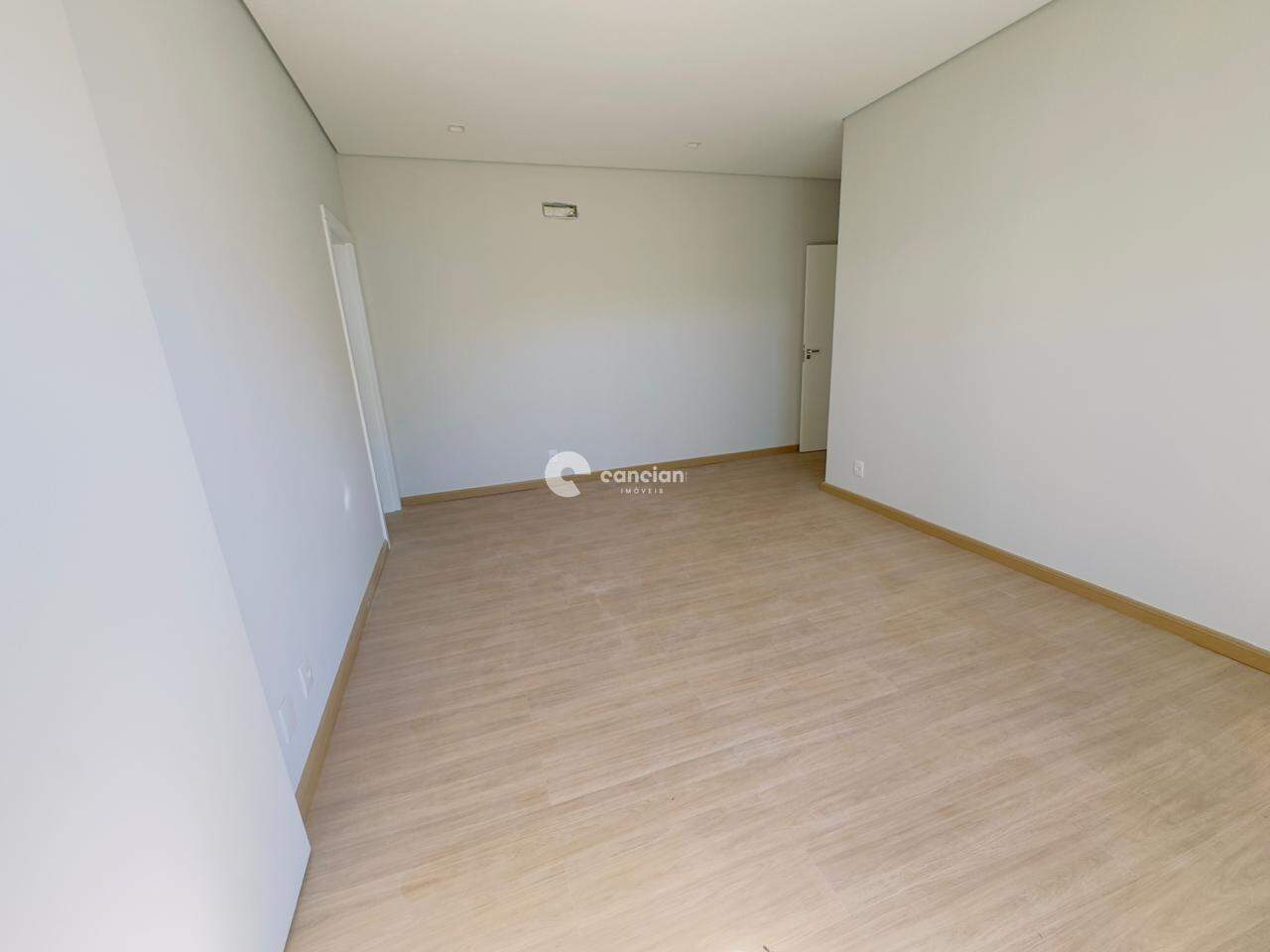 Casa de Condomínio à venda no Camobi: 