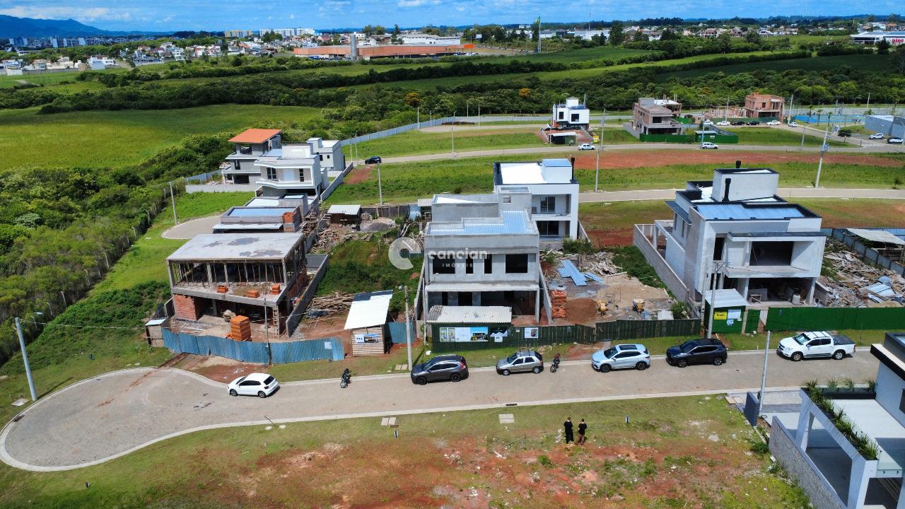 Casa de Condomínio à venda no Camobi: 