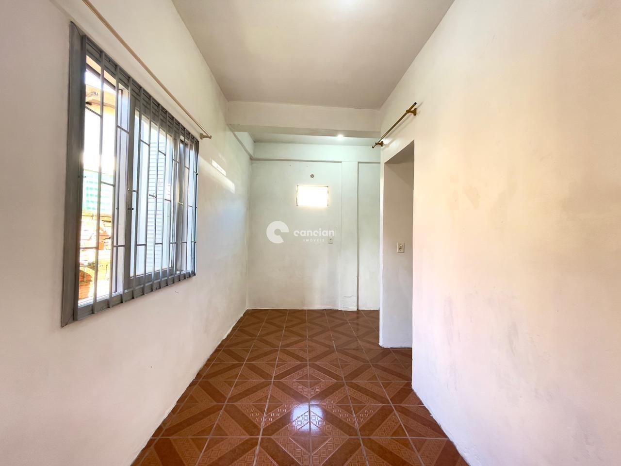 Casa para aluguel no Juscelino Kubitschek: 