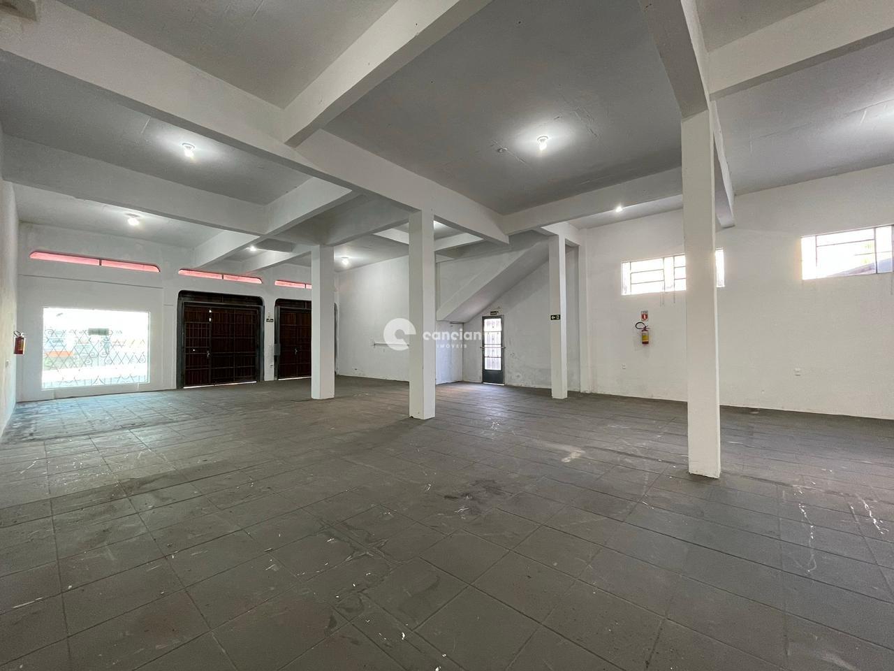 Pavilhão para aluguel no Centro: 