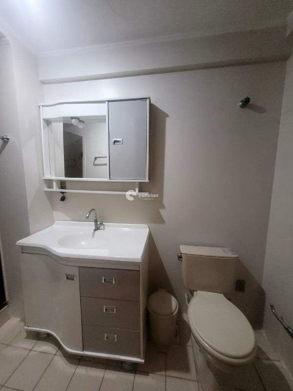 Apartamento para aluguel no Centro: 