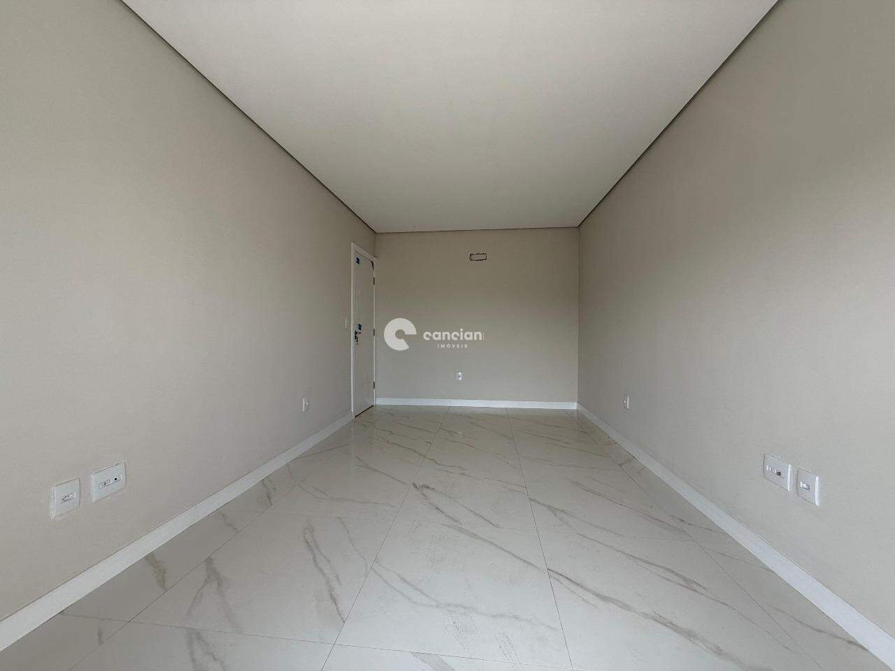 Casa de Condomínio à venda no Camobi: 