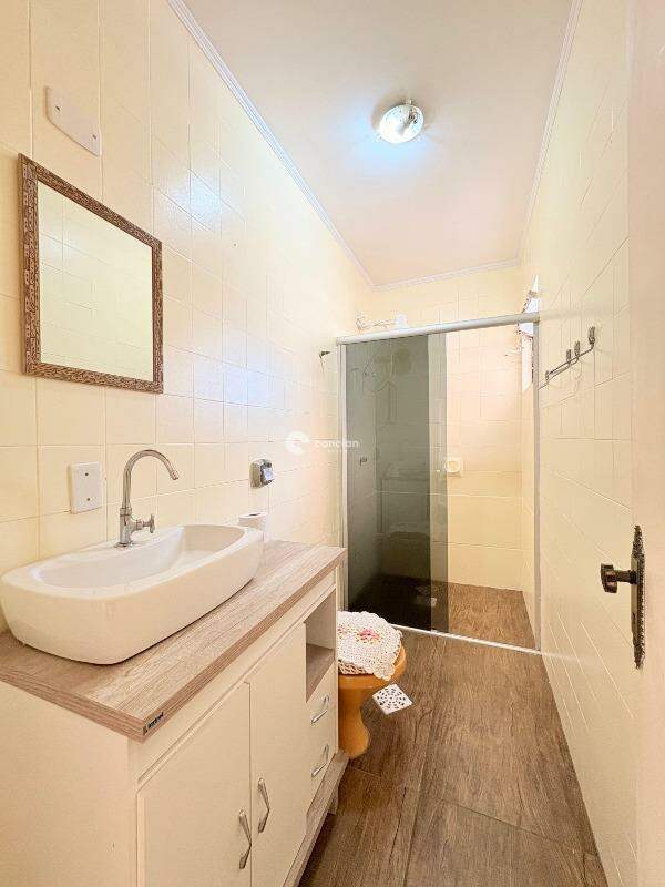 Apartamento para aluguel no Noal: 