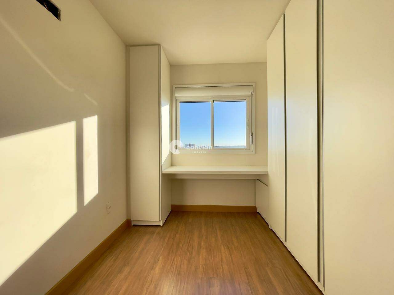 Apartamento para aluguel no Centro: 