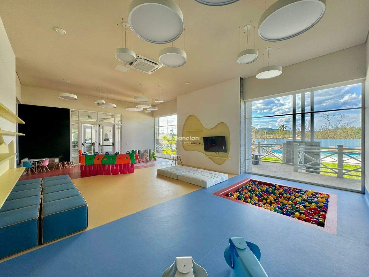 Terreno à venda no Tomazetti: 