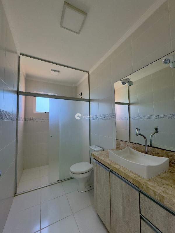 Apartamento à venda no Km 3: 