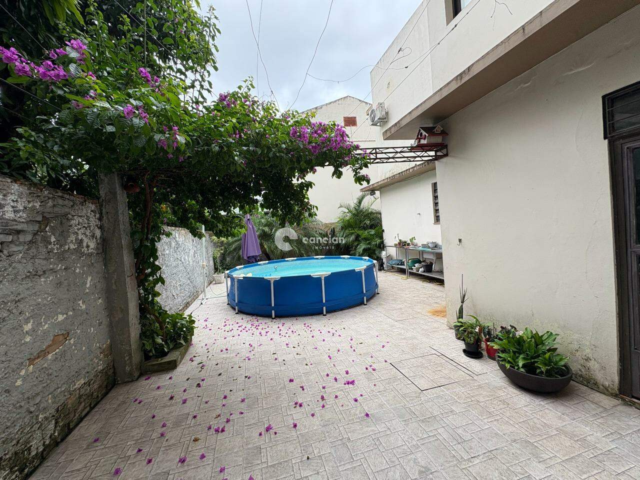 Casa Comercial à venda no Centro: 