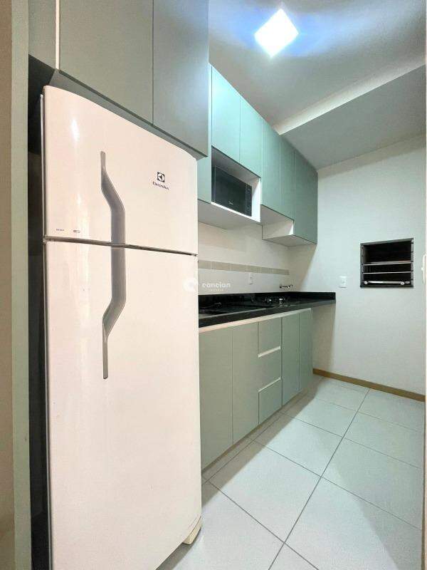 Apartamento para aluguel no Centro: 