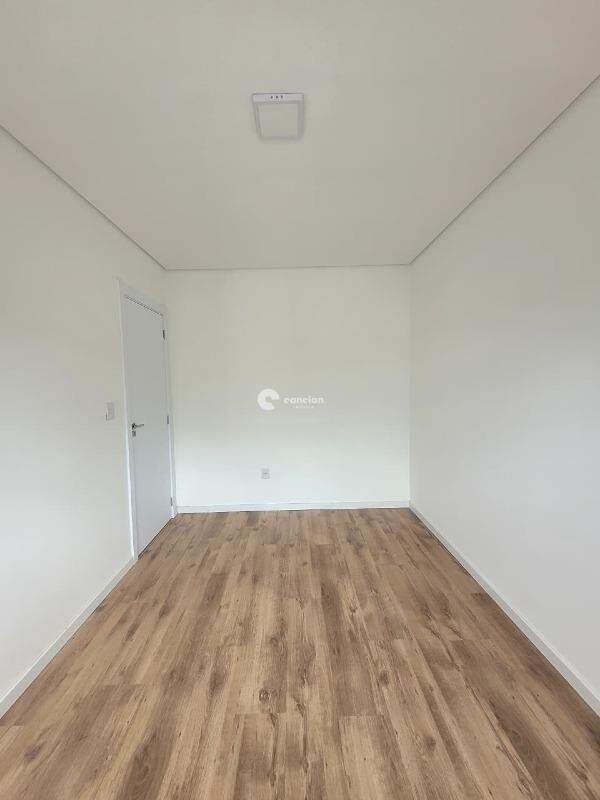 Apartamento à venda no Camobi: 