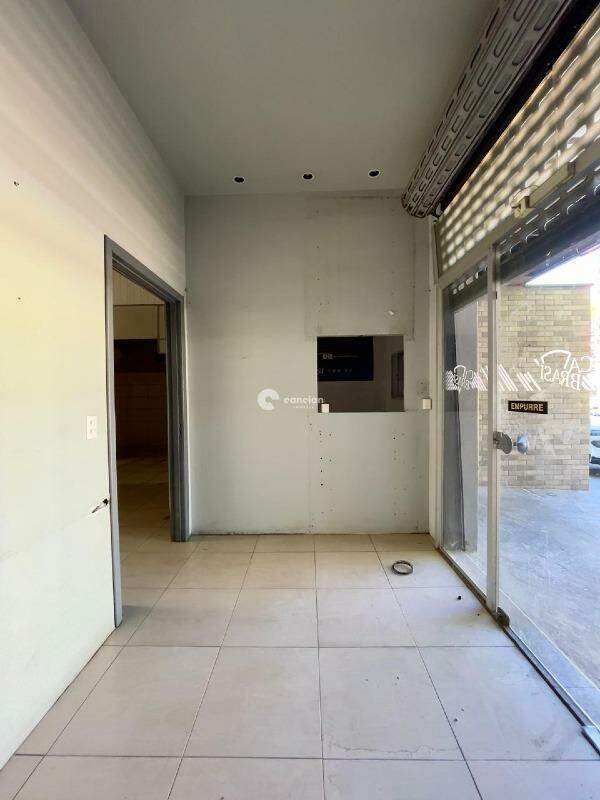 Terreno Comercial à venda no Centro: 