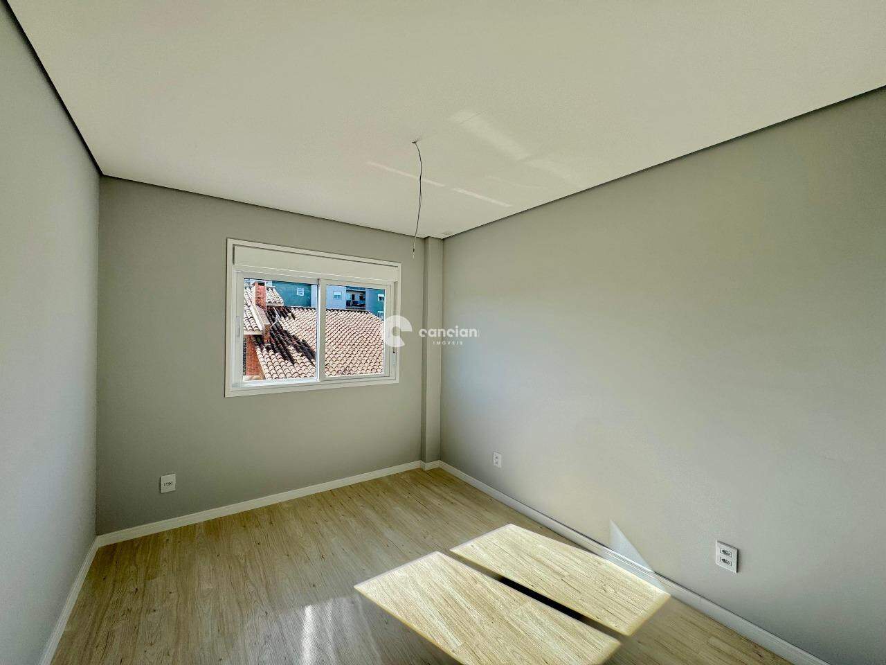 Apartamento à venda no Camobi: 