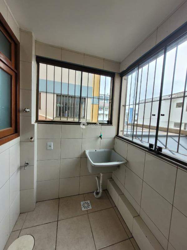 Apartamento para aluguel no Camobi: 