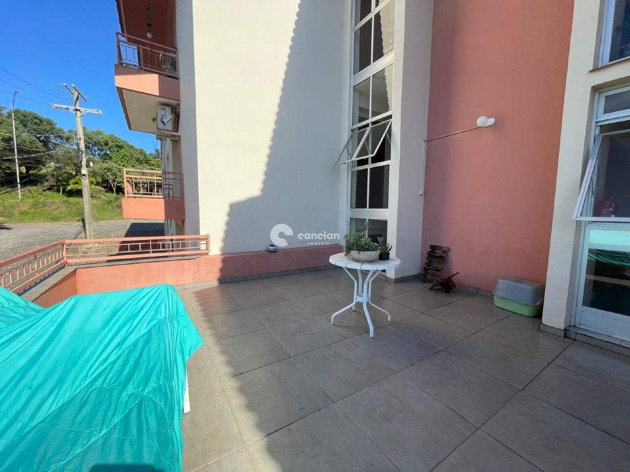 Apartamento à venda no Km 3: 
