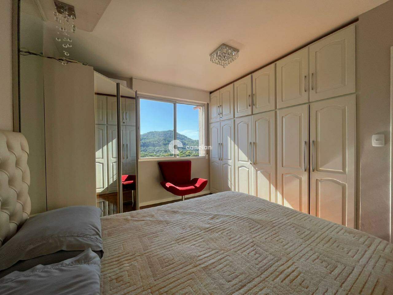 Apartamento à venda no Km 3: 
