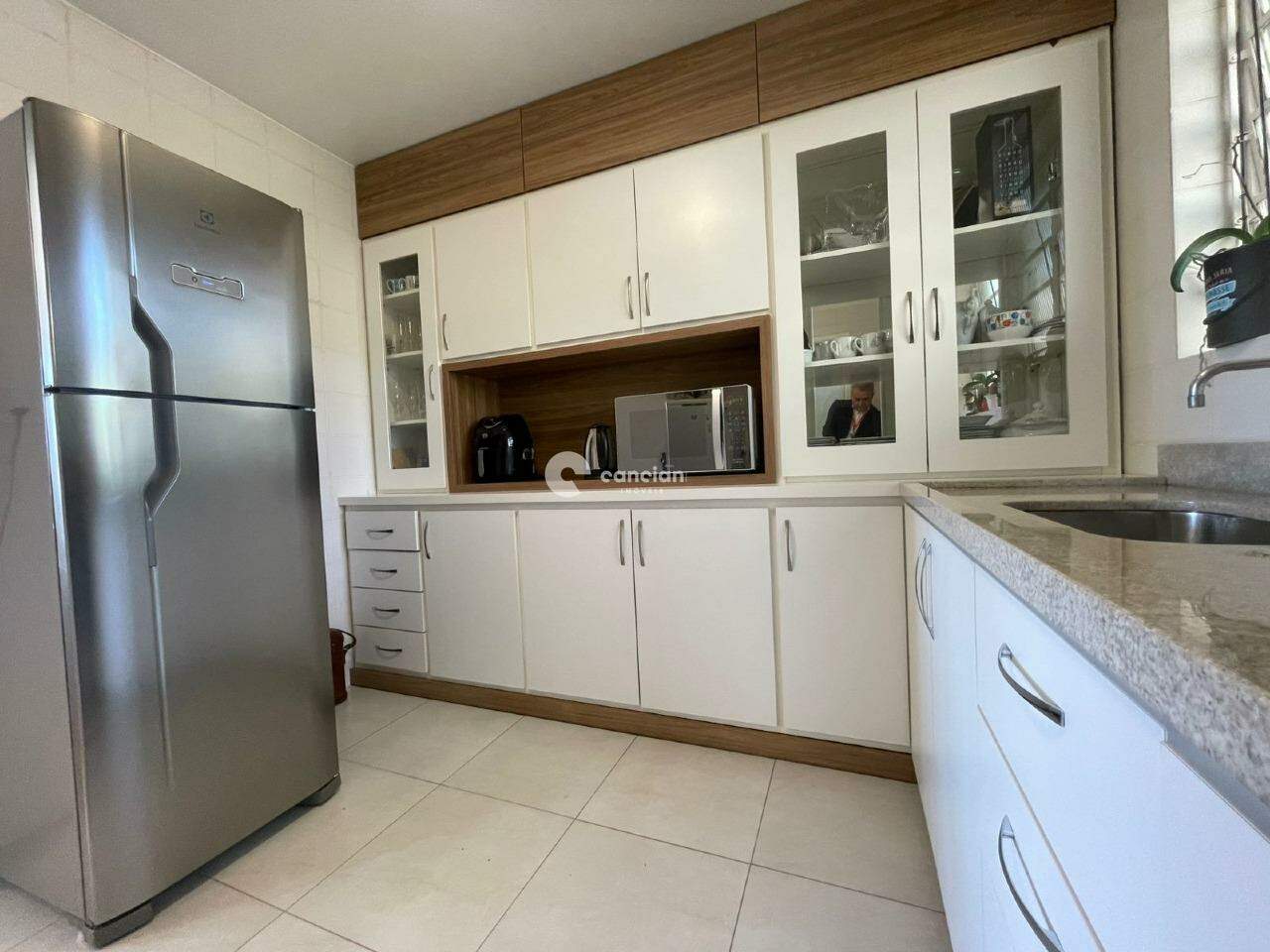 Apartamento à venda no Km 3: 