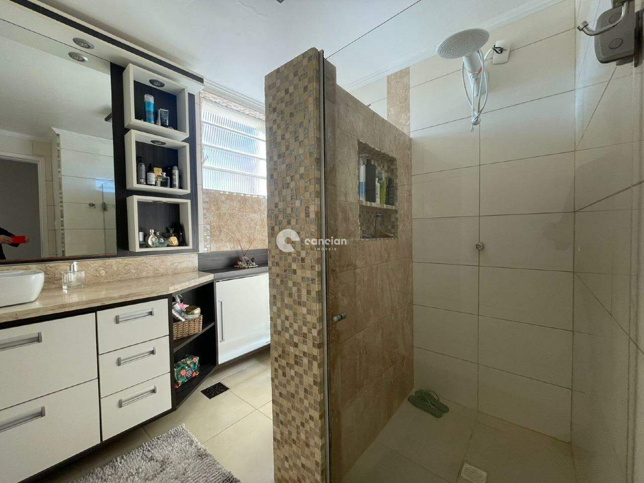 Apartamento à venda no Km 3: 