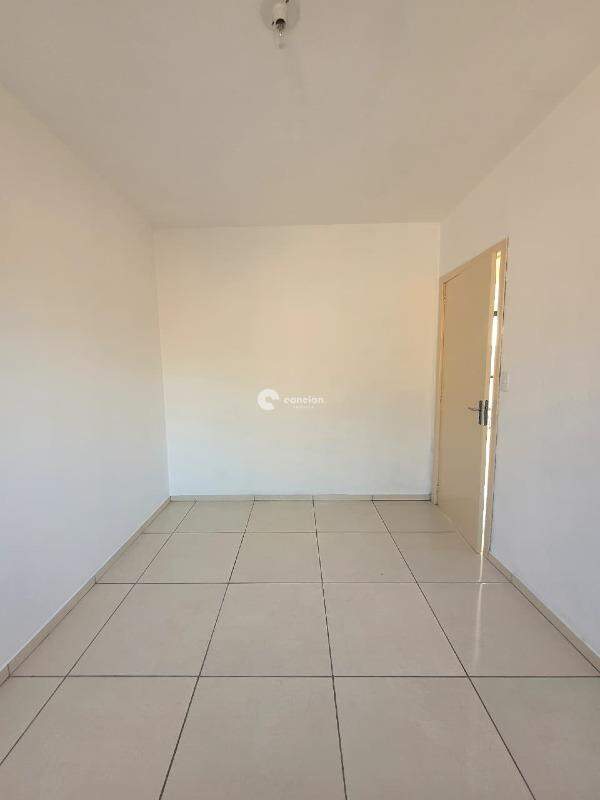Casa para aluguel no Juscelino Kubitschek: 