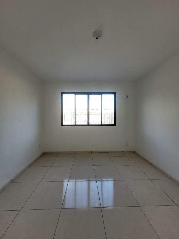 Casa para aluguel no Juscelino Kubitschek: 