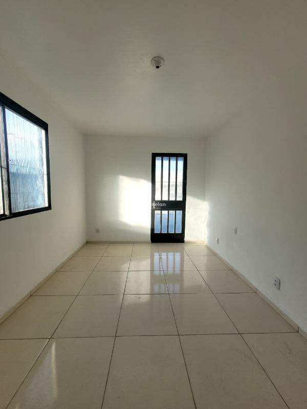 Casa para aluguel no Juscelino Kubitschek: 