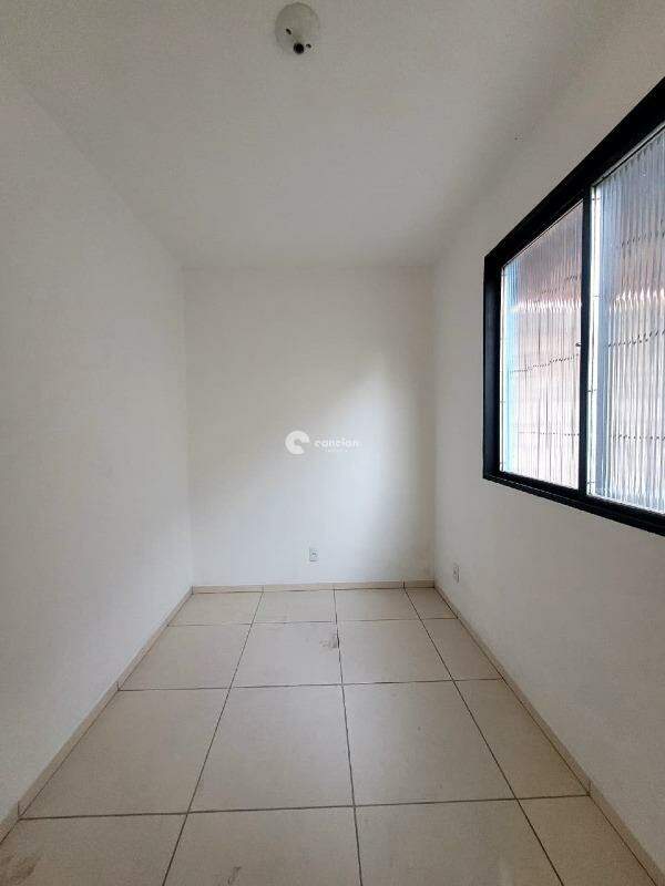 Casa para aluguel no Juscelino Kubitschek: 