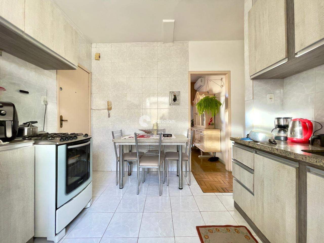 Apartamento para aluguel no Centro: 